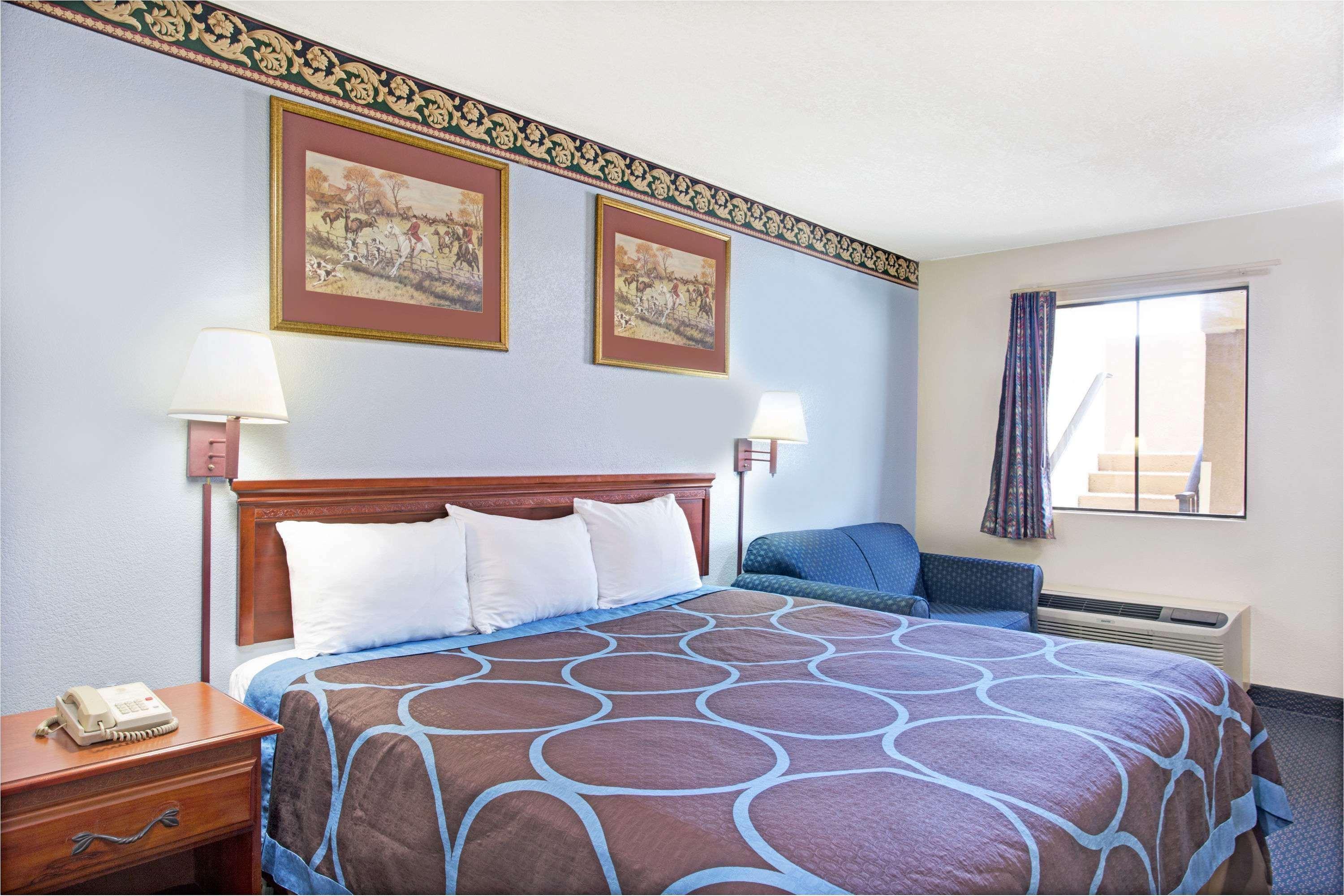 Super 8 By Wyndham Suwanee Exterior foto